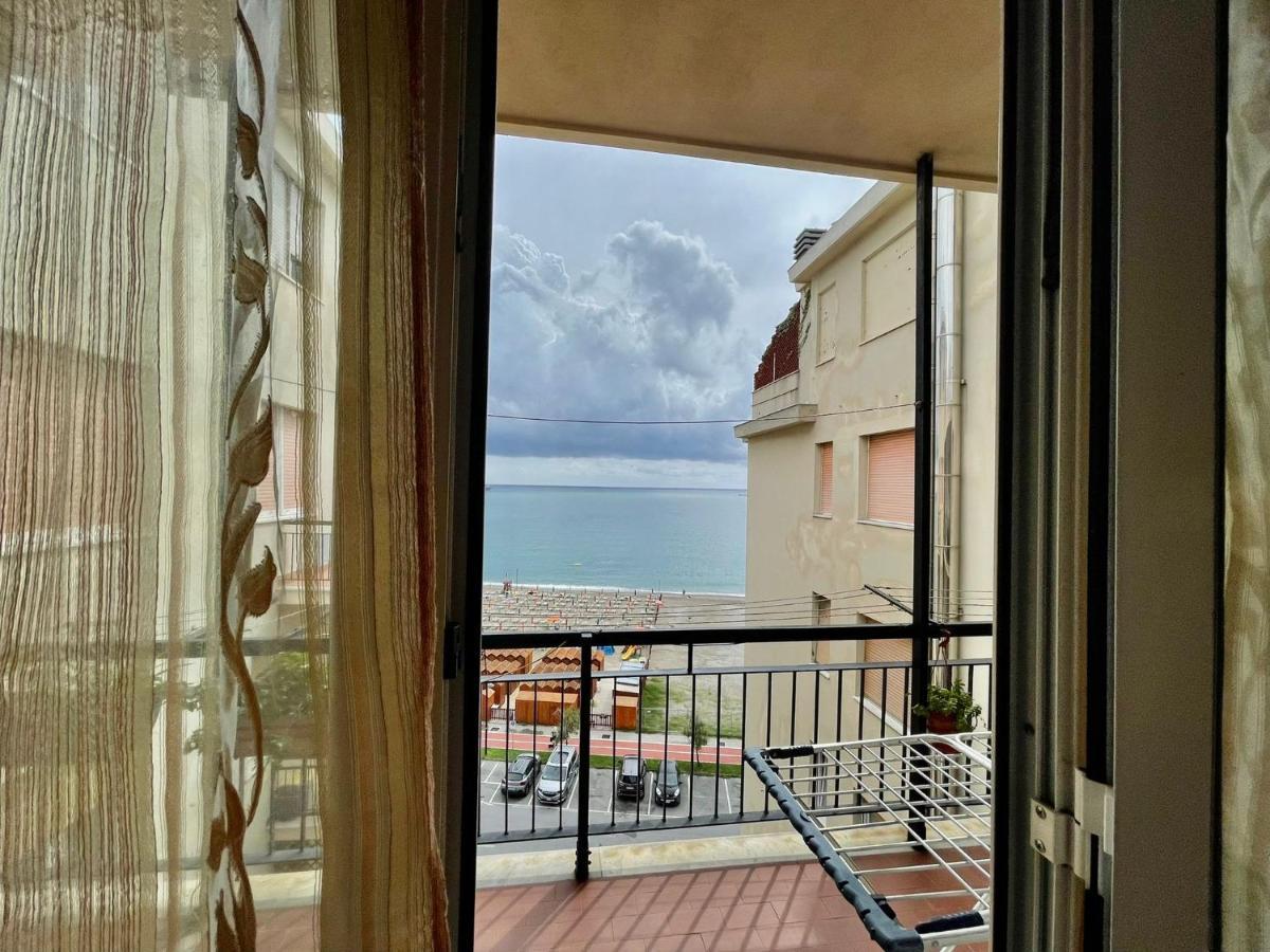 Villa Casa Conchiglia Vado Ligure Exterior foto